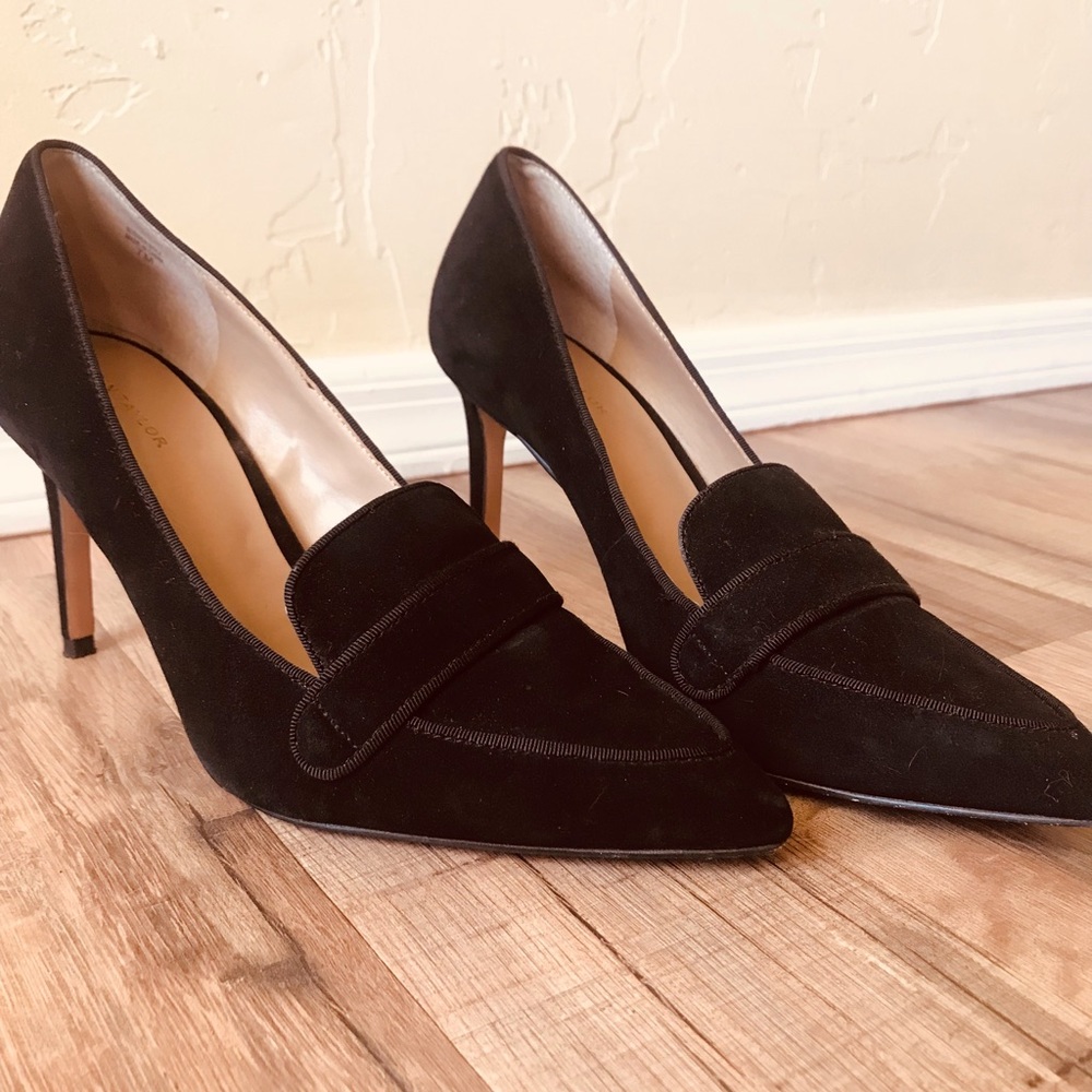 Ann Taylor Beck Loafer Pump Black Suede size 7